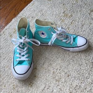 Converse Shoes - Kids converse girls size 5.5 Converse Shoes - Kids converse girls size 5.5